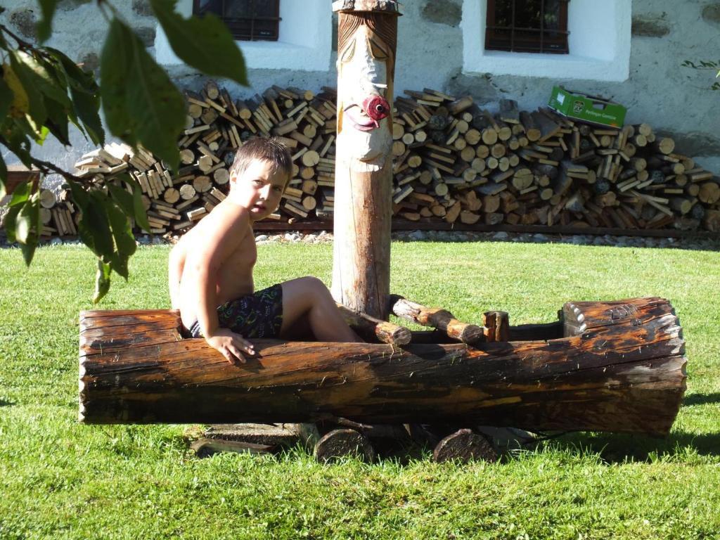 Ferienhaus "Zur Alten Schmiede" Mariahof Bagian luar foto